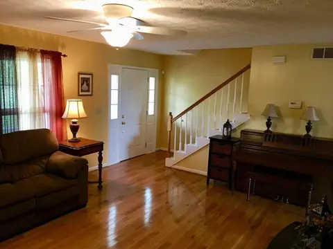 124 Fields St, Lancaster, KY 40444 photo 5