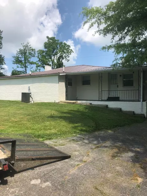 514 E Broadway, Winchester, KY 40391 photo 2