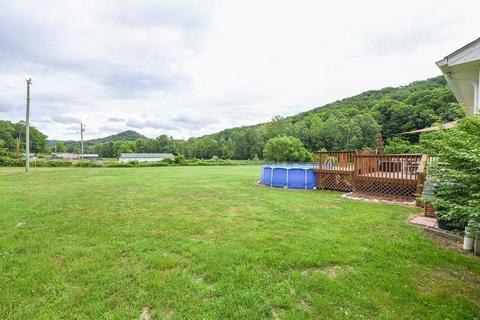 44 Clover Ln, Stanton, KY 40380 photo 6