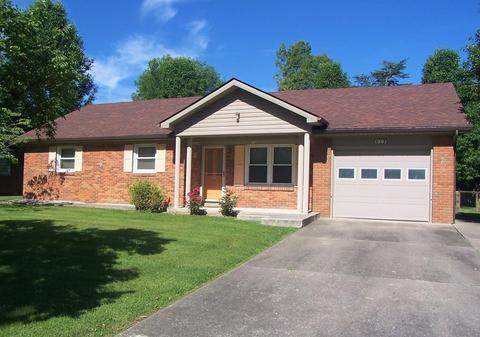 312 Pine St, Berea, KY 40403 photo 1