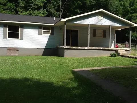 1028 Highway 2005, Pathfork, KY 40863 photo 5