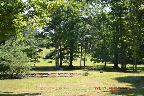 1445 Chestnut Rd, Corbin, KY 40701 photo 6