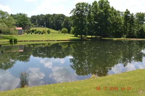 1445 Chestnut Rd, Corbin, KY 40701 photo 4