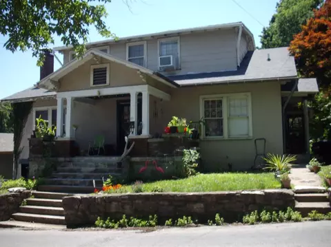 101 Lafayette Dr, Frankfort, KY 40601 photo 2