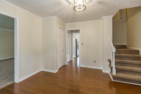 3459 SW Snaffle Rd, Lexington, KY 40513 photo 5