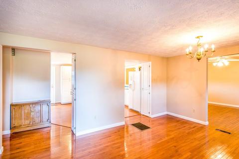 416 Oak St, Berea, KY 40403 photo 4
