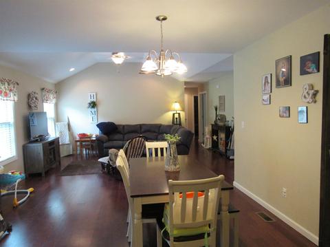 1036 Eagle Point Dr, Berea, KY 40403 photo 6