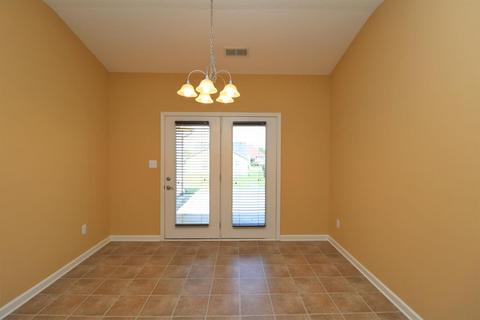 135 Chamberlain Dr, Georgetown, KY 40324 photo 7