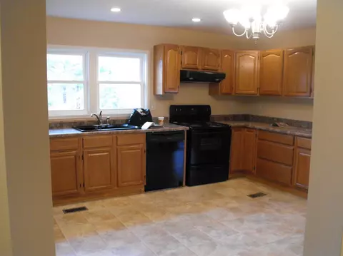 564 Byrley Rd, Corbin, KY 40701 photo 2