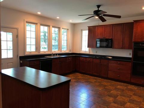 210 W Maple Ave, Lancaster, KY 40444 photo 8