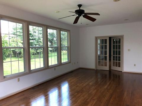 210 W Maple Ave, Lancaster, KY 40444 photo 16