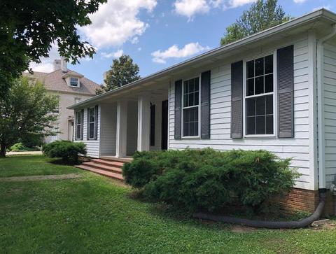 210 W Maple Ave, Lancaster, KY 40444 photo 4