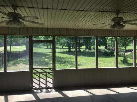 1028 Trevor Dr, Berea, KY 40403 photo 5