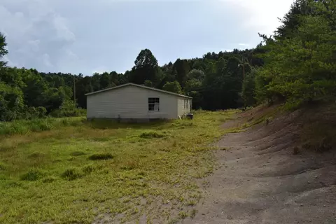 630 Tunnel Cut Loop, Morehead, KY 40351 photo 12