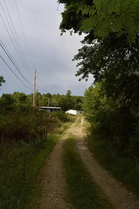 630 Tunnel Cut Loop, Morehead, KY 40351 photo 3