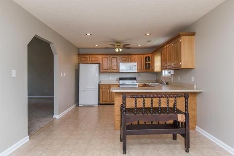 836 Dreyfus, Berea, KY 40403 photo 12