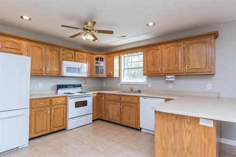 836 Dreyfus, Berea, KY 40403 photo 9