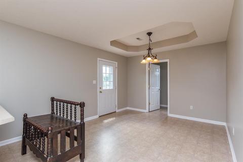 836 Dreyfus, Berea, KY 40403 photo 11