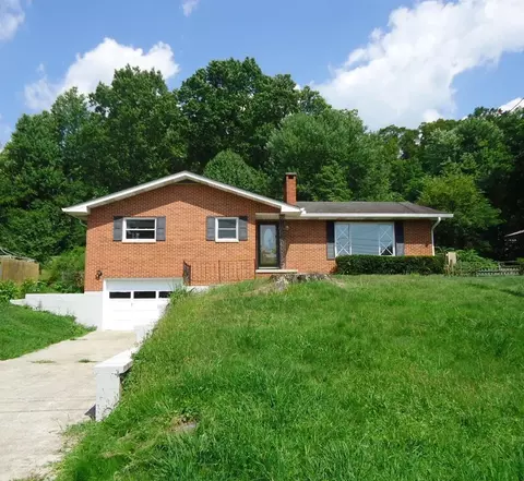211 Hamlin Ave, Corbin, KY 40701 photo 1