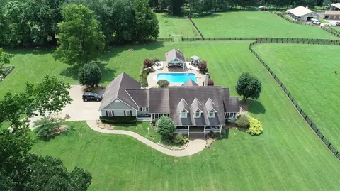 1099 Fox Run Rd, Corbin, KY 40701 photo 2