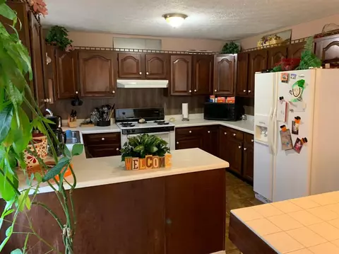 505 Roy Kidd Ave, Corbin, KY 40701 photo 3