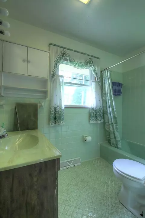 909 Crest St, Corbin, KY 40701 photo 14