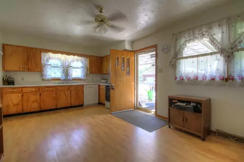 909 Crest St, Corbin, KY 40701 photo 11