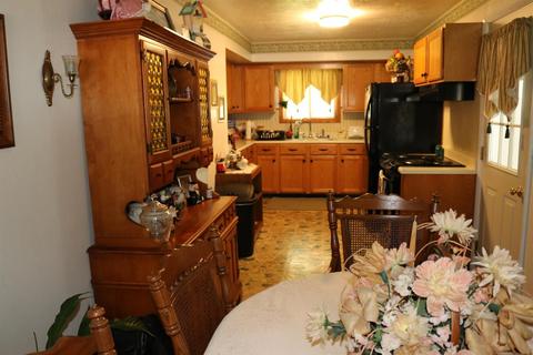 665 E College Ave, Stanton, KY 40380 photo 33