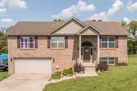 397 Kingstrace Dr, Berea, KY 40403 photo 1