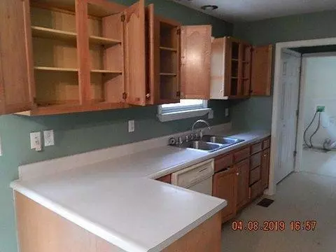 664 Whitaker St, Morehead, KY 40351 photo 3