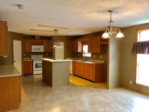 128 Avis Dr, Grayson, KY 41143 photo 2