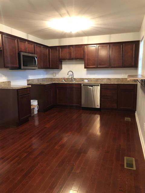 216 Lyons Ave, Morehead, KY 40351 photo 2