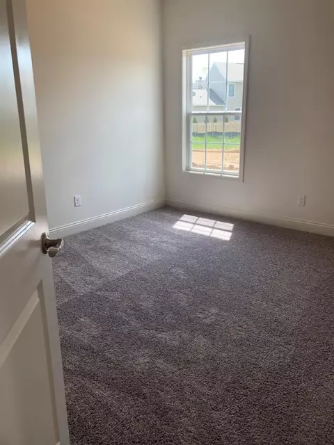 314 S Redding Rd, Georgetown, KY 40324 photo 8
