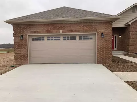 224 Supreme Ct, Berea, KY 40403 photo 4