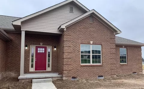 224 Supreme Ct, Berea, KY 40403 photo 1