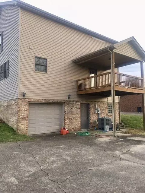210 Ashlock Dr, Lancaster, KY 40444 photo 4