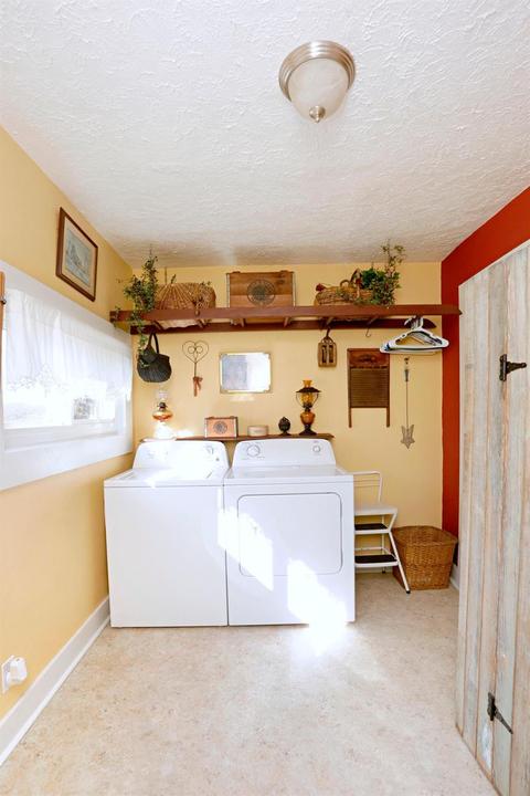 412 Main St, Salvisa, KY 40372 photo 11