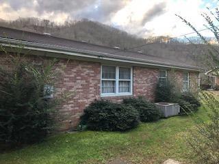 276 Park Rd, Jackson, KY 41339 photo 3