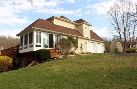149 Easy St, Lancaster, KY 40444 photo 3