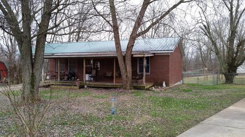 206 Gregory St, Berea, KY 40403 photo 2