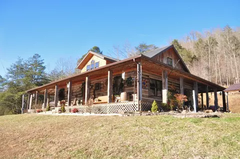 379 Beech Grove Rd, Jackson, KY 41339 photo 1