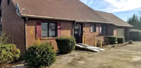 209 E Barbourville St, Corbin, KY 40701 photo 4