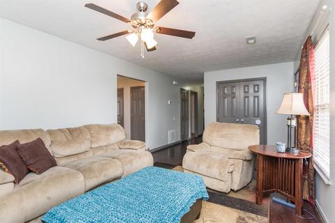 296 Patsy Ln, Berea, KY 40403 photo 9