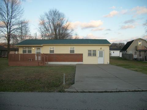 52 Derickson Ln, Stanton, KY 40380 photo 2