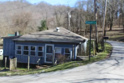 24 Couch Ln, Baxter, KY 40806 photo 4