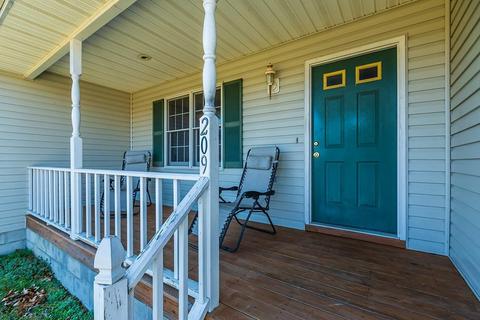 209 Abney Dr, Berea, KY 40403 photo 3