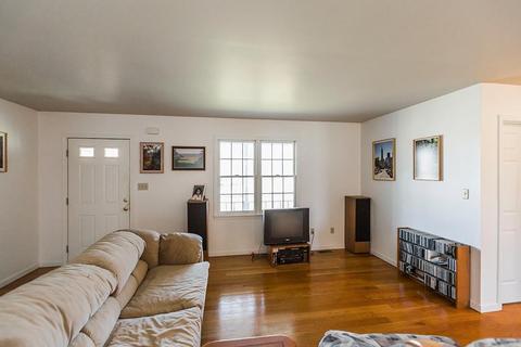 209 Abney Dr, Berea, KY 40403 photo 4