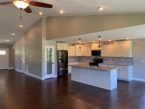 42 Bison Ln, Corbin, KY 40701 photo 8