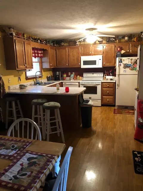 620 E Barker Ln, Berea, KY 40403 photo 9