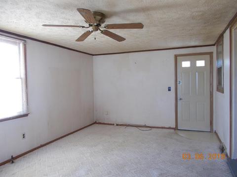 464 Spring St, Mount Sterling, KY 40353 photo 2